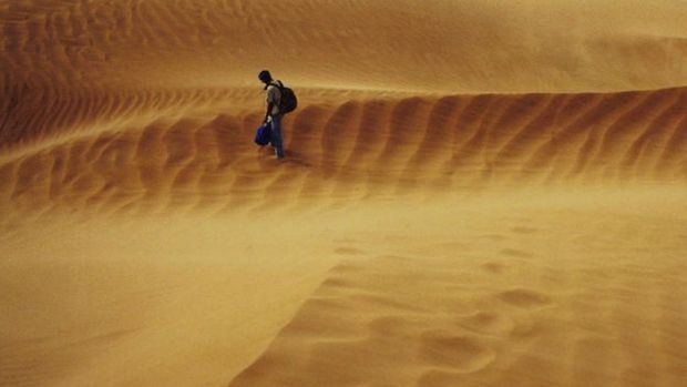 Pesquisador estuda movimento dos gros de areia dos desertos