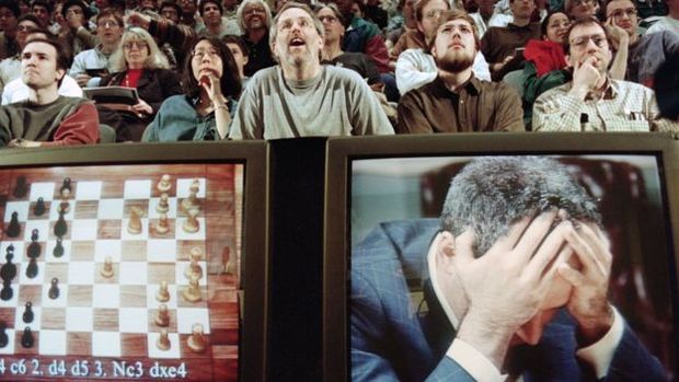 Campeo mundial de xadrez, Garry Kasparov perdeu para o computador Deep Blue em 1997
