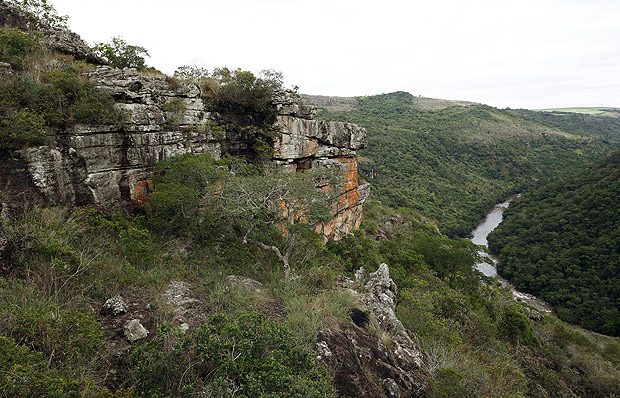 Escarpa devoniana de 400 milhões de anos corta o Paraná de norte a sul