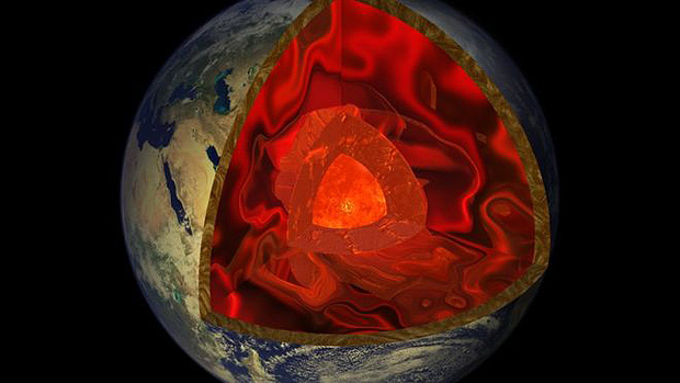 De radiao em satlites a tempestades solares, como uma mudana nos polos magnticos da Terra pode nos afetar -- 'Nosso campo magntico cria uma bolha protetora dentro da qual todos ns podemos viver', explica cientista