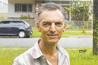 Roberto Rolnik Cardoso, presidente de associao de moradores da regio da Lapa, comemora a proibio de prdios altos no local