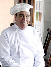Chef Hugo Ibarzabal ensina como so feitas as empanadas de carne