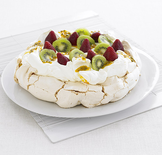 A receita de pavlova, sobremesa criada para homenagear bailarina russa, está no livro "Cupcakes - bolos & doces"