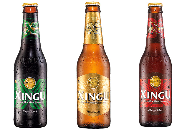 Garrafas dos novos sabores da cerveja Xingu 