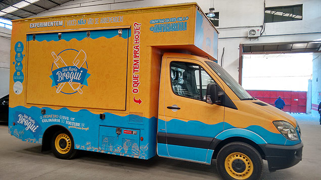 O publicitrio Caio Novaes abriu um food truck aps fazer sucesso com um canal culinrio no YouTube