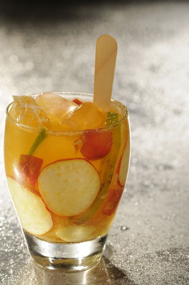 Cajurina, tipo de caipirinha com receita do Mestre Derivan, do Bar Numero