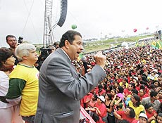 Carlos Lupi participa de festa da CUT (Central Única dos Trabalhadores) pelo 1º de Maio