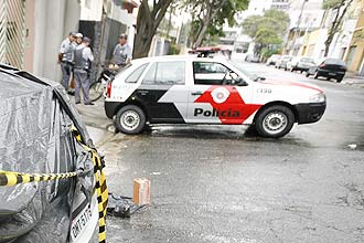 Polcia Militar preserva rea onde psicloga foi assassinada com tiros na cabea na Vila Madalena, zona oeste de So Paulo