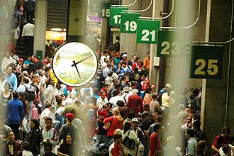 O movimento de passageiros dever ser intenso no terminal rodovirio do Tiet, em So Paulo, diz a Socicam
