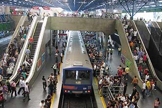 Estao Palmeiras-Barra Funda, na linha 3-vermelha,  o ponto com maior nmero de entrada de passageiros do metr de So Paulo