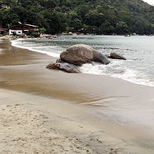 Projeto de lei prevê análise da qualidade das areias de praias do litoral de São Paulo