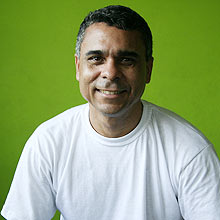 Evandro Joo da Silva, coordenador social do AfroReggae, assassinado no Rio