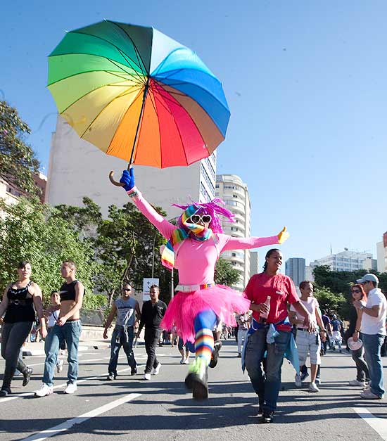 Foto da parada gay de 2010, que reuniu cerca de 3 milhões de pessoas na av. paulista