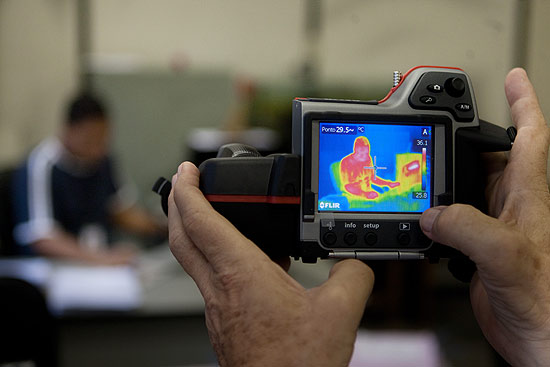 "Câmera térmica", nova aquisição do Instituto de Criminalística paulista, registra a temperatura corporal