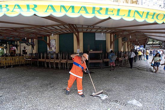 Restaurante Amarelinho fechado aps operao que teria encontrado condies sanitrias