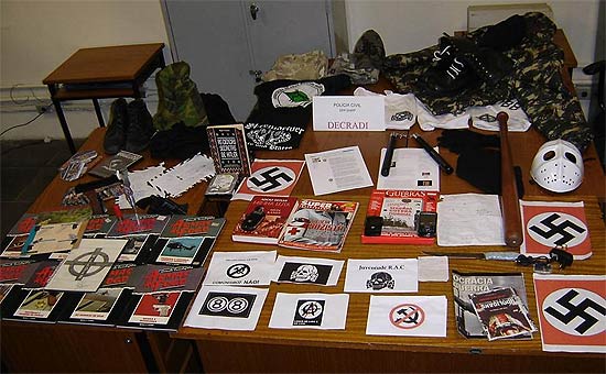 Material nazista apreendido pela polícia de São Paulo