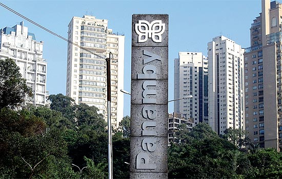 Prédios de luxo na região do Panamby, na zona oeste de São Paulo