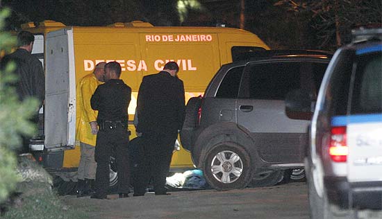 Juza de 47 anos  assassinada a tiros em frente a sua casa em Niteri, na regio metropolitana do Rio