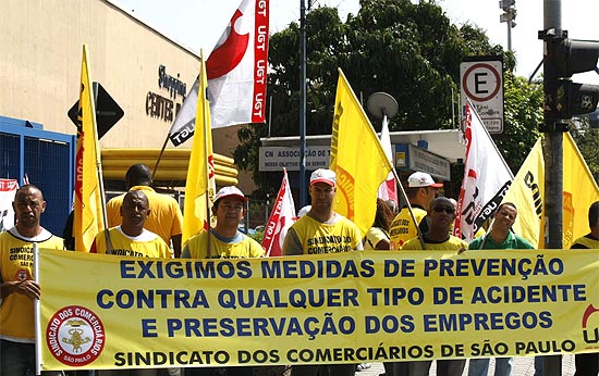 O Sindicato dos Comerciários de São Paulo realizou ato em frente ao Shopping Center Norte pedindo que os empregos sejam preservados em caso de fechamento do shopping