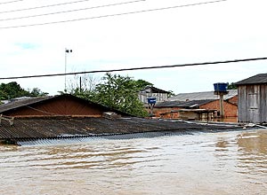 Rio Branco tem recebido grande volume de chuvas; vrias vias esto alagadas