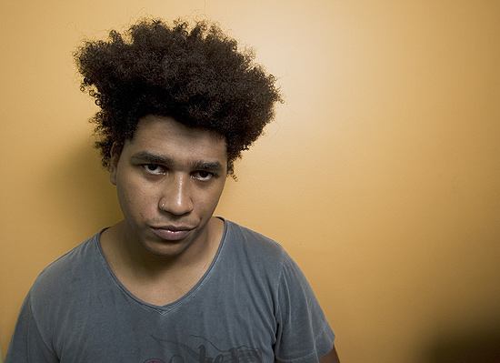Músico Raphael Henrique, que acionou a PM após piada racista no show de stand-up "Proibidão", em São Paulo