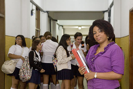 Alessandra Amaral Soares, professora de religião da rede estadual do Rio; movimento quer limitar disciplina 