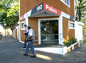 Policiais na base de Bonfim Paulista, reaberta ontem