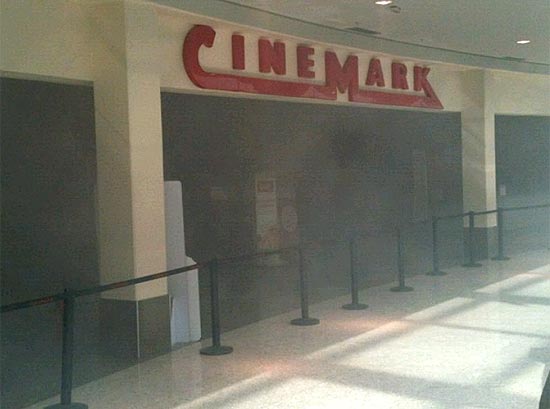 Curto-circuito em máquina de pipoca de cinema em shopping Mooca Plaza provoca incêndio