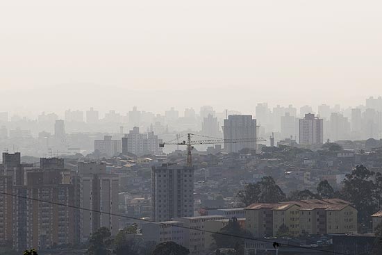 Poluio nas cidades  um dos causadores da rinite alrgica nos executivos