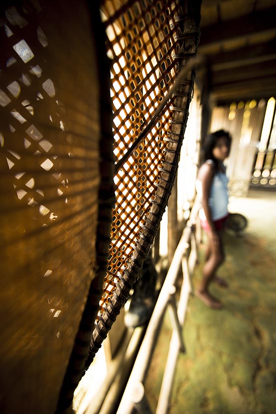 Garota de 14 anos teve a virgindade "comprada" no Amazonas 