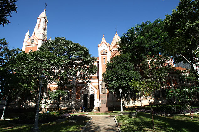 Vista da Catedral Metropolitana de Ribeiro Preto, vtima de furtos registrados dentro do prdio nos ltimos dois meses