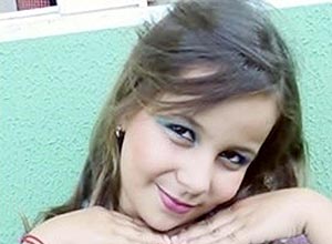 Kerolly Alves Lopes, 11, foi baleada na cabea ao tentar defender o pai