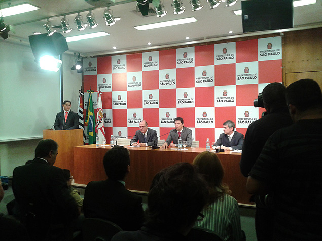 Alckmin e Haddad anunciam reajuste das passagens de ônibus, metrô e trem de São Paulo