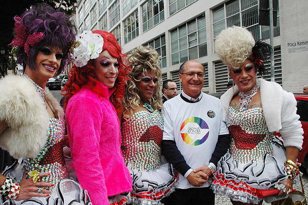 Geraldo Alckmin (PSDB) acompanha a abertura de eventos voltados ao pblico LGBT, na regio central de So Paulo 