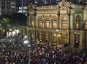 Concentracin de manifestantes en el centro de la ciudad