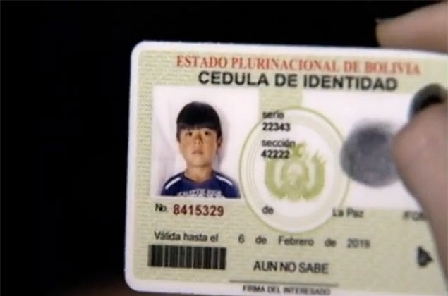 Documento de identidade do boliviano Brayan Yanarico Capcha, 5, assassinado durante assalto  sua casa na zona leste de SP