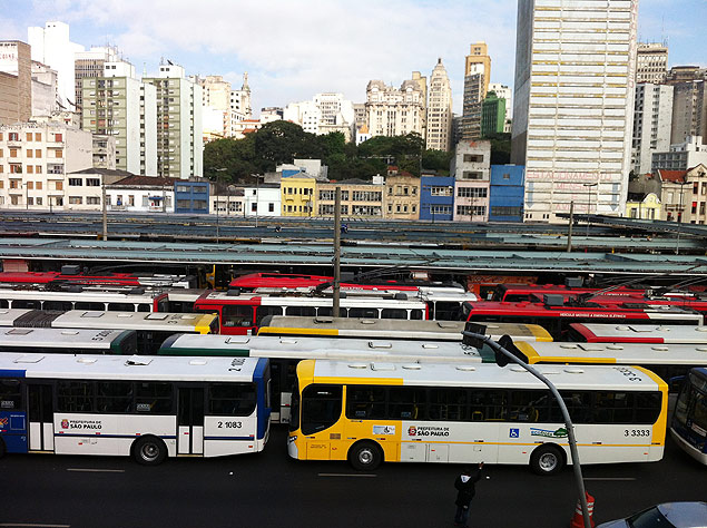 Terminal Parque D. Pedro, bloqueado por integrantes da chapa de oposição à presidência do sindicato de motoristas e cobradores de ônibus