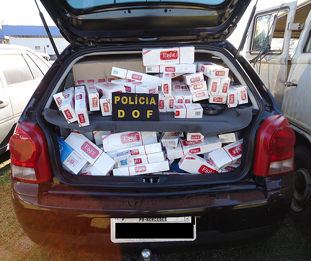 Carga de 400 mil cigarros contrabandeados apreendida pela polícia em rodovia de Mato Grosso do Sul