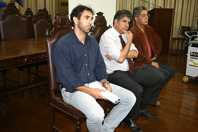O ex-superintendente do Daerp Marcelo Galli, ao lado dos secretrios Jamil Albuquerque (Governo) e Luchesi Jnior (Casa Civil)
