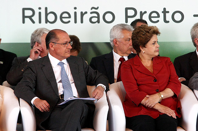 A presidente Dilma Rousseff e o governador Geraldo Alckmin em inaugurao da 1 etapa do etanolduto de Ribeiro Preto