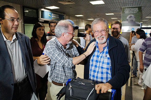 Portugus Raul dos Reis Ramalho desembarca no aeroporto de Salvador