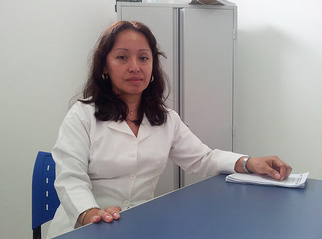 Mdica boliviana Lipcia Rivera atende em Manari e Itaba, no serto do Pernambuco; 'mmica ajudou', diz ela sobre comeo no Brasil