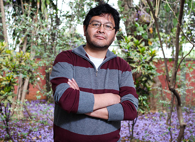 O boliviano Mario Alfredo Baldiviezo, 42; profissional aguarda a liberao do registro provisrio para comear a trabalhar em postos paulistas