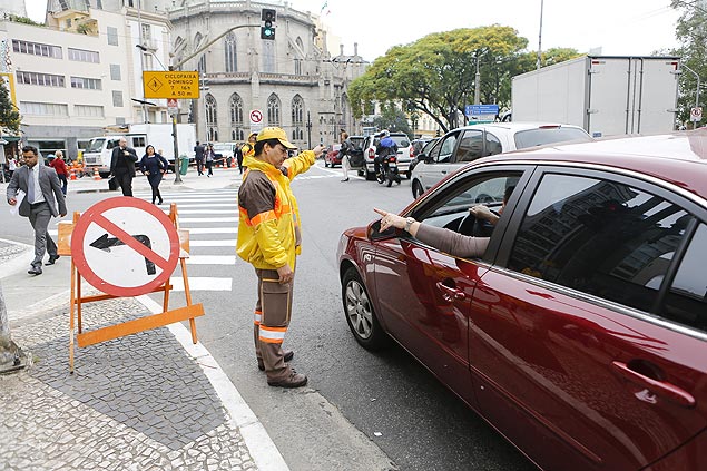 Congresso abre brecha para agente de trnsito portar arma de fogo; imagem mostra marronzinho em So Paulo