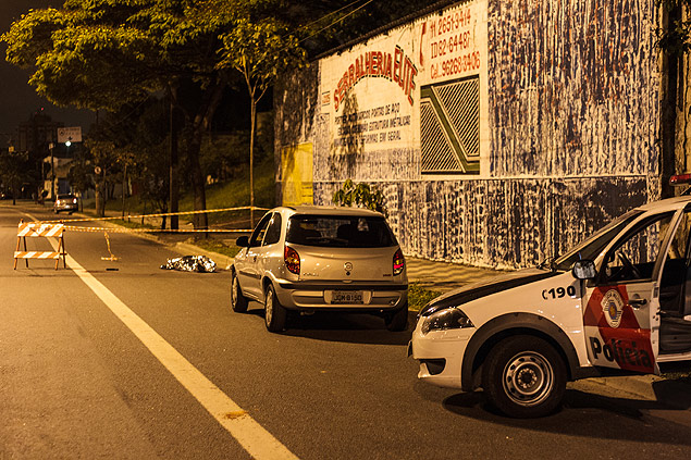 Policial militar de folga mata um bandido aps flagrar assalto na avenida Aricanduva, na zona leste de So Paulo