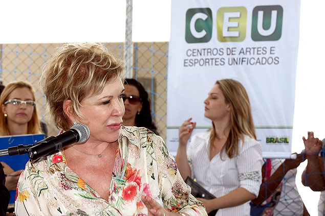 A ministra da Cultura Marta Suplicy (PT) participa de inaugurao de CEU em Sertozinho (SP)