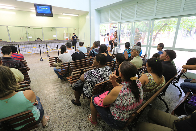 Pacientes aguardam atendimento na UBDS Central de Ribeiro Preto