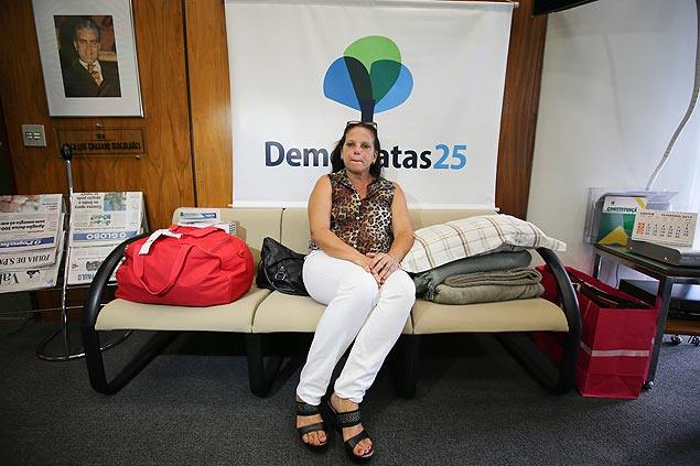 A médica cubana Ramona Matos Rodriguez, 51, deixou o programa e anunciou na noite desta terça-feira (4) que vai pedir asilo político ao Brasil
