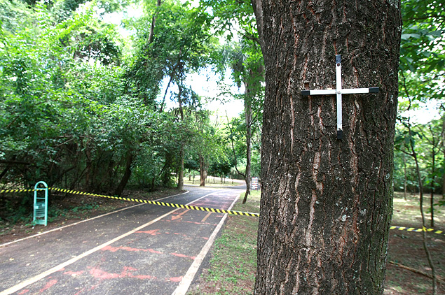 Faixa interdita local no parque Curupira onde adolescente sofreu acidente de bicicleta