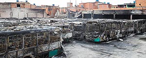 Zanone Fraissat/Folhapress Bandits Burn 34 Buses in Osasco, Greater São Paulo